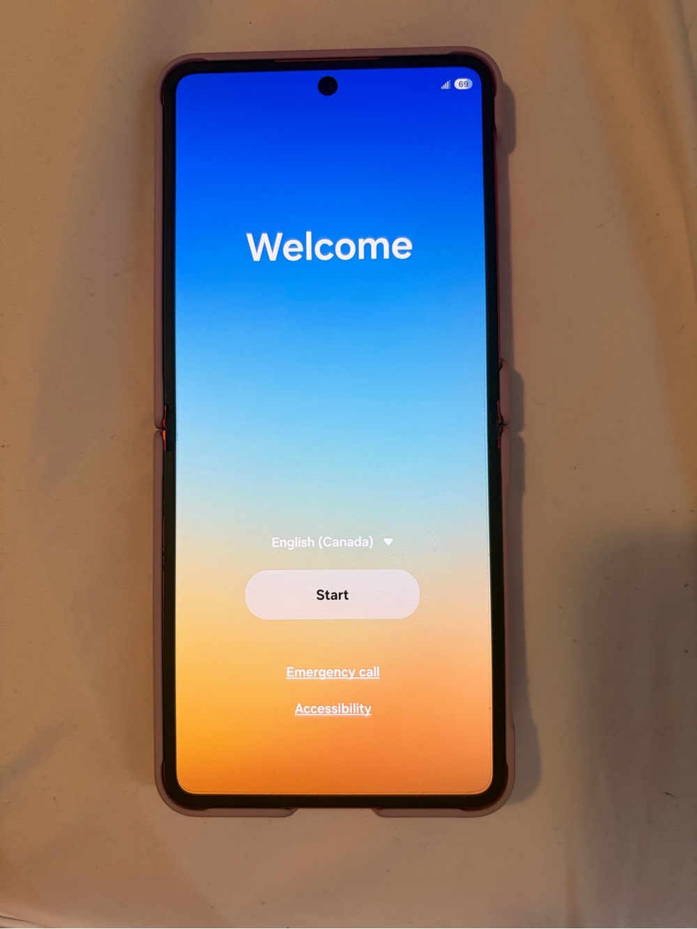 Samsung Foldable Flip Phone Coral / Peach
